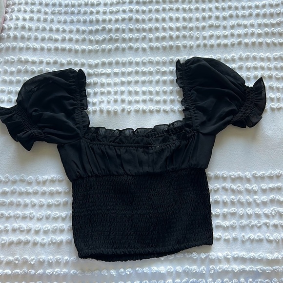 Black puffed shoulder shirt - Picture 3 of 3